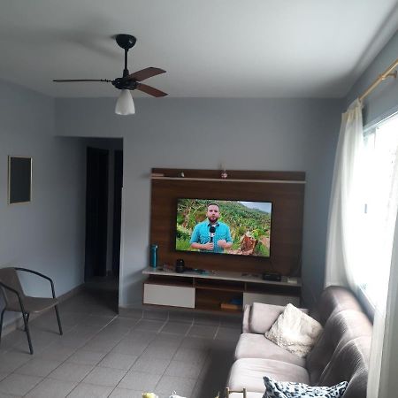 Apartamento com Estacionamento, Wi-Fi, Ar condicionado a 300 metros da Praia da Enseada no Guarujá. Exterior foto